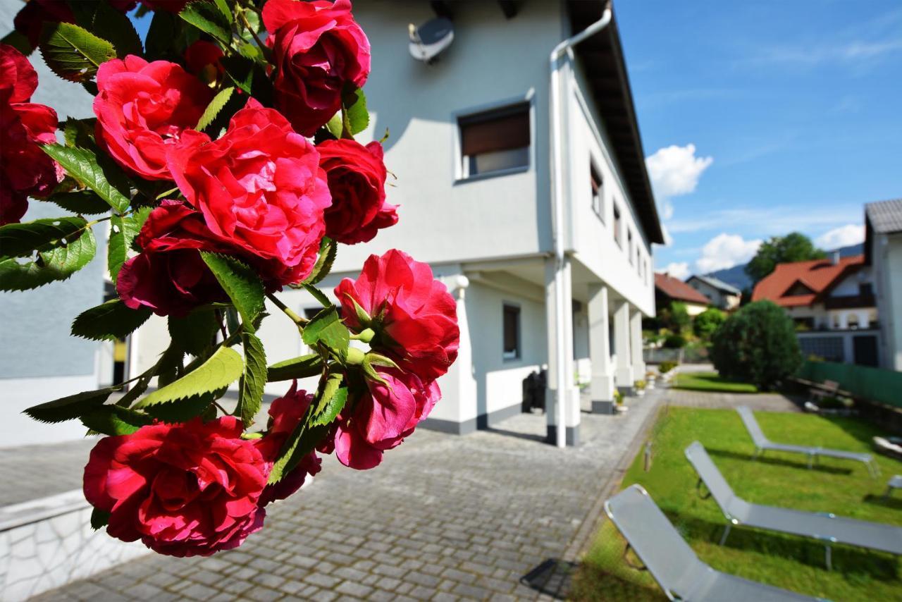 Alpenblick - Modernes Und Grosszuegiges Apartment Villach Exterior foto