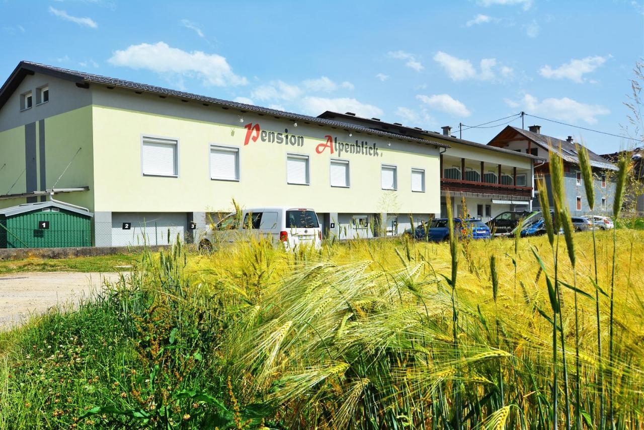 Alpenblick - Modernes Und Grosszuegiges Apartment Villach Exterior foto